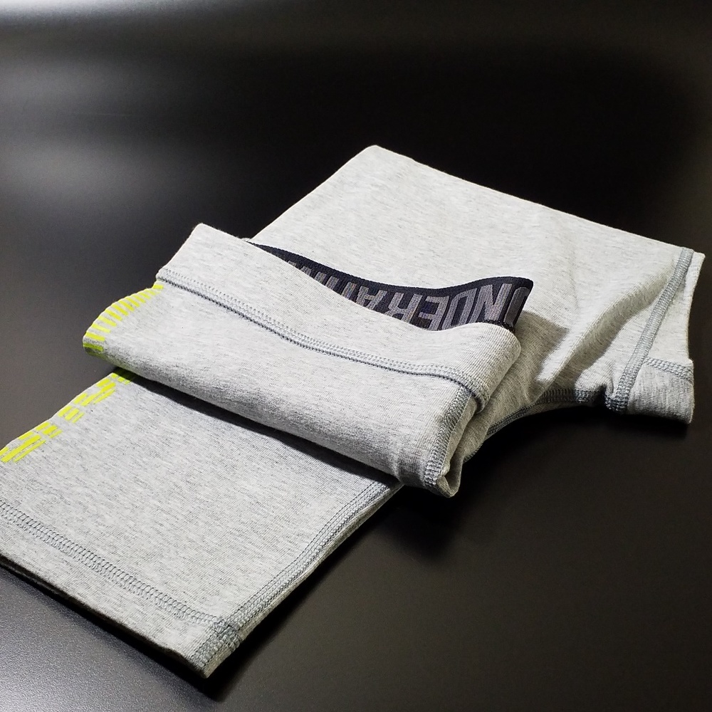 Under Armour Women's Graphic Capris Heather Gray - Picture 4 of 6